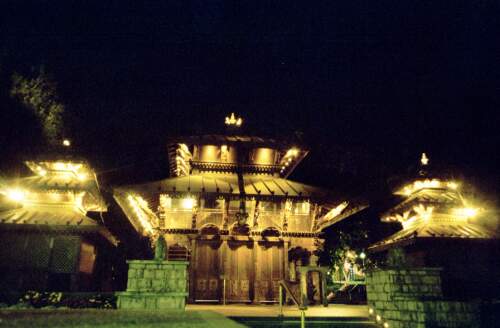 Nepalsky chram na Southbanku (to je neco jako nase Kampa) symbolizujici pratelske vztahy Australie a Nepalu