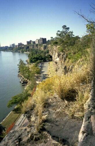 Kangaroo Point - skaly hned v centru mesta. To by se libilo Alfonsovi:-)