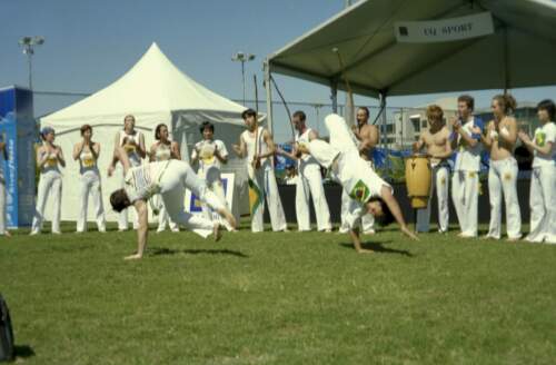 Capoeira 1 = bojove umeni + tanec + akrobacie