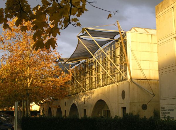 Vaulx-en-Velin, naše škola