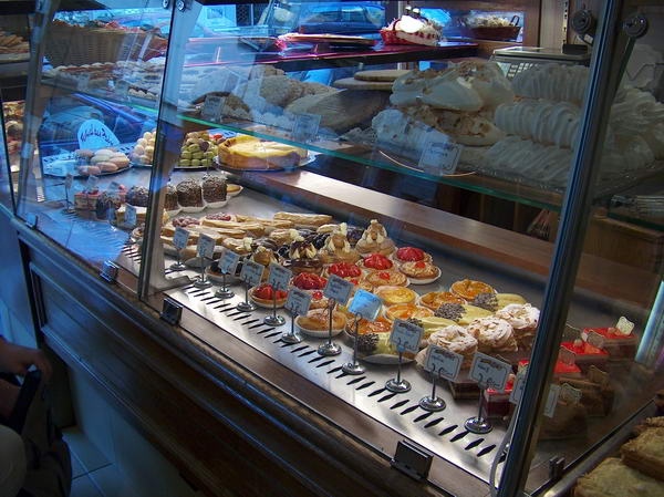 How can you resist those scrumptious snacks?