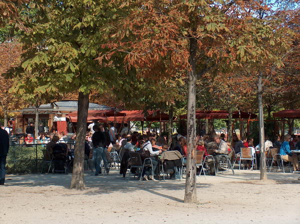 public space which refresh families