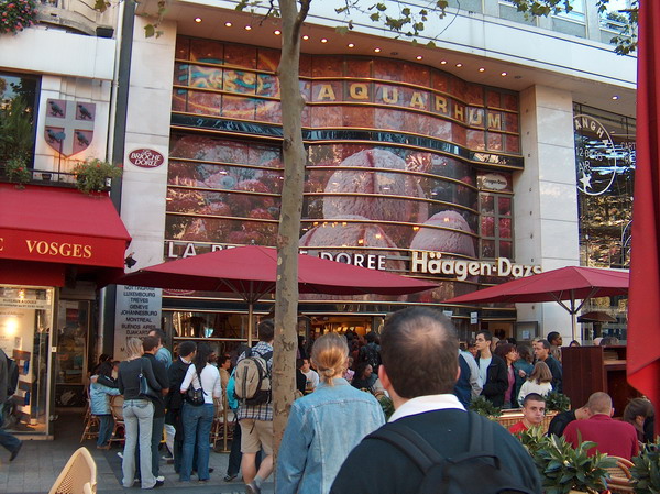 unmistakenable Haagen Dazs:-)