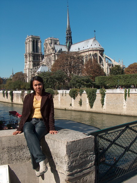 notre dame and Imel, yeah we know, it's typical picture..