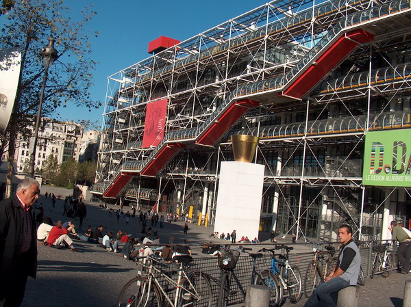 Pompidou Square where Janus face of liberalism manifests