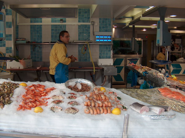 give me some, gimme gimme gimme!!