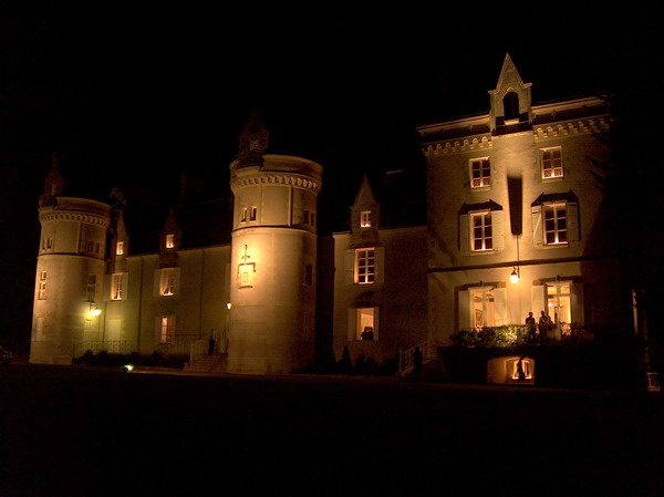 Night shot of the chateau