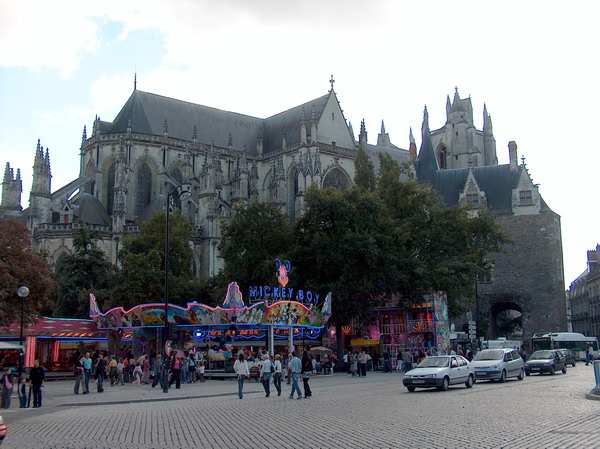 Fair and Cathedral: the heavenly meets the worldly