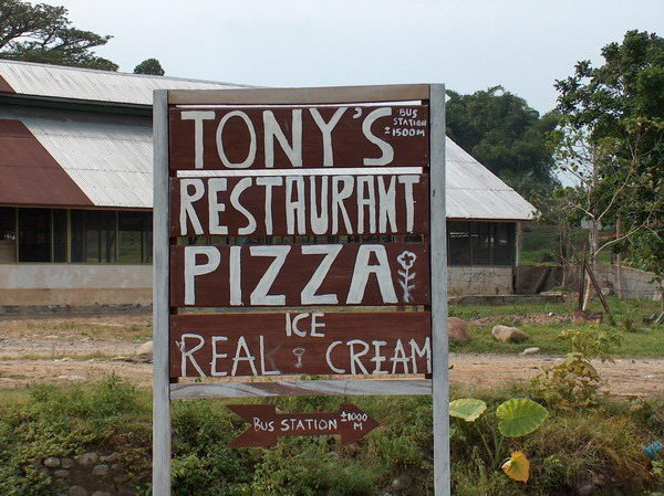 Tonnyho restaurant nabízí "REAL ICECREAM", jak asi vypadá un-real?