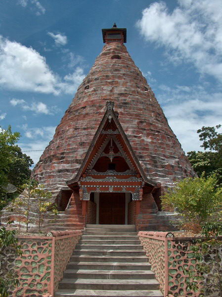 Stavba pro nás neznámého významu při další cestě