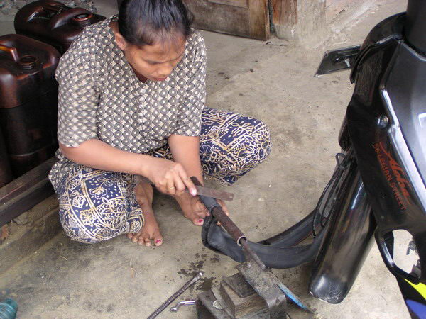 Tak, ještě vybrousit, zalepit a hotovo...