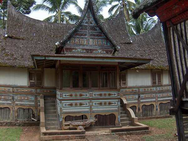 Některé domky jsou hezky dekorovány