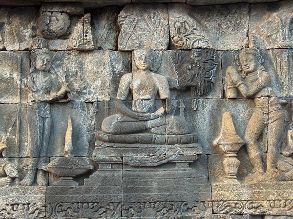 Buddhistické výjevy na dlaždicích