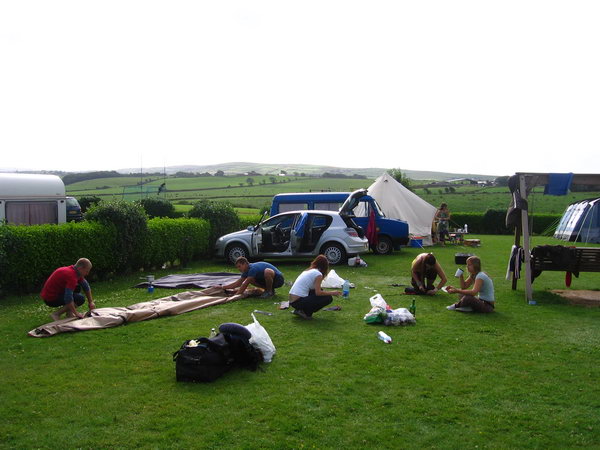 Opouštíme kemp Sexton´s