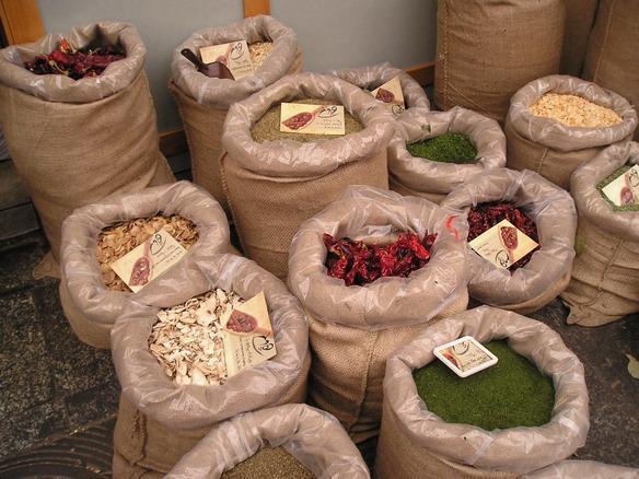 Koření všech vůní a barev/Spices of all flavors and colors