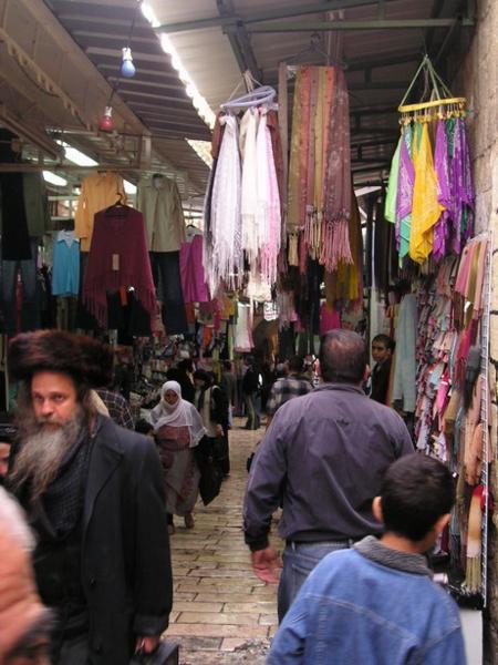Jedna z uliček/One of the Muslim quarter streets