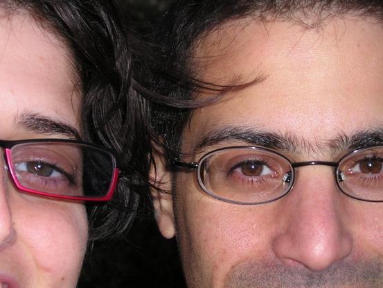 Tohle mělo být já a Roy a panoramatický záběr Jeruzaléma. Jinou fotku z jeho návštěvy nemám./ This was supposed to be Roy and I with the scenery of Jerusalem at dusk. I pasted the picture because I dont have any other and I wanted you to believe me we really met