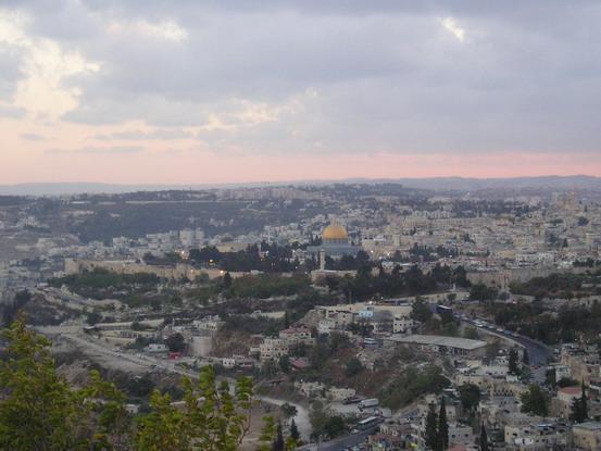 Tohle mělo být za námi na té nepodařené fotce./ This is what you should have seen behind Roy and me two pictures ago