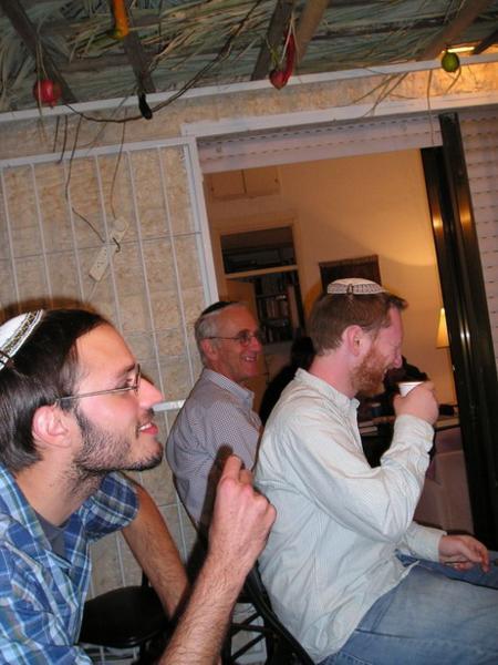 Zezadu dopředu rabín Goldfarb, můj spolužák Menachem a Aleš/From back to front: Rabbi Goldfarb, Menachem and Aleš