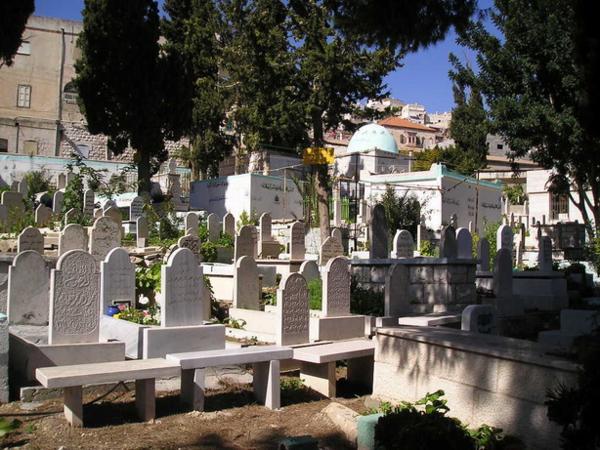Místní muslimský hřbitov/Local Muslim cemetary