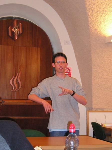 Můj úplně ze všech nejlepší kamarád Joseph, kterého jsem vyfotila těsně před odjezdem do Nazareta ve škole. Jen abyste viděli, jak vypadá, když už o něm tolik mluvím./ Joseph, my yeshiva buddy