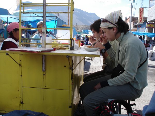 A jde se na trh na obídek do "vývařovničky".