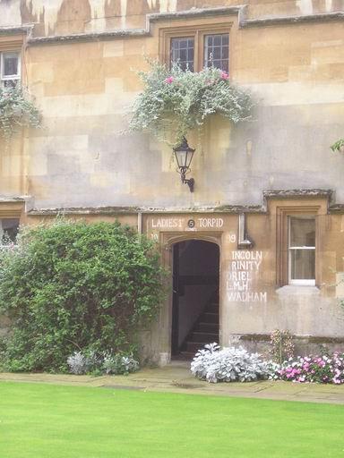 Vchod ke studentským pokojům/Entrance to the students´rooms