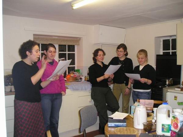 Další oběti našich muzikálních hrátek/More victims of our passion for "Happy joyous hanukah" song