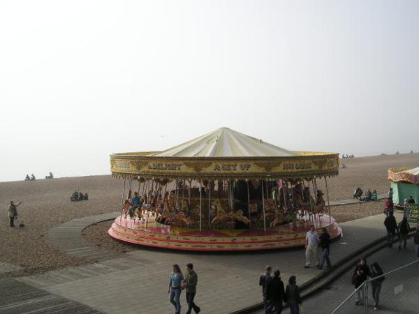 Opravdický kolotoč s houpacími koni/ A real merry-go-round:-)