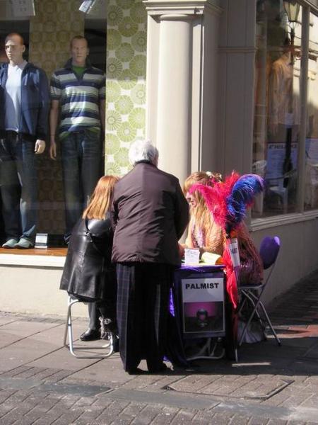 Věštkyně z ruky/Palmist