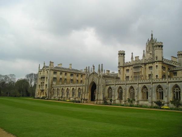 Monstrózní St. John's college/St. John's college