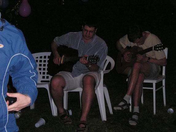 Ondra pleje/Ondra playing