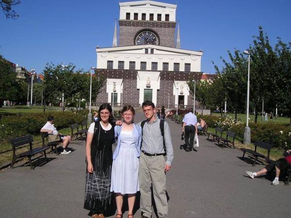 Na náměstí Jiřího z Poděbrad/In Vinohrady