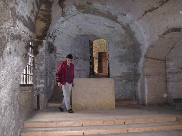 Tom v kapli sloupského hradu/Tom in a Sloup castle chapel