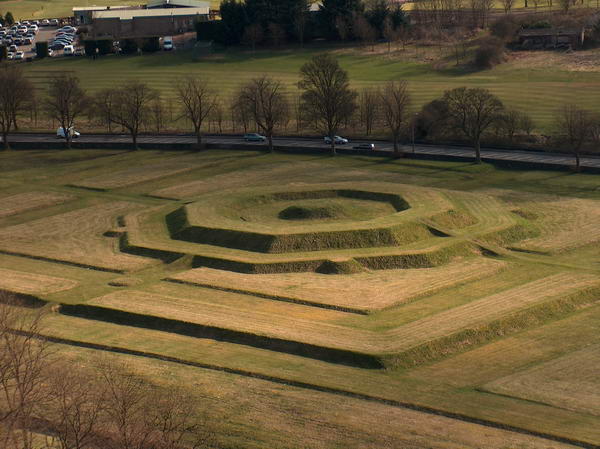 King's Knot octagonal mound. I guess they put flowers there in later spring...?