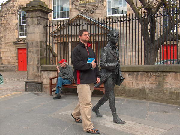 Two great intellectuals: one bronze, one still alive