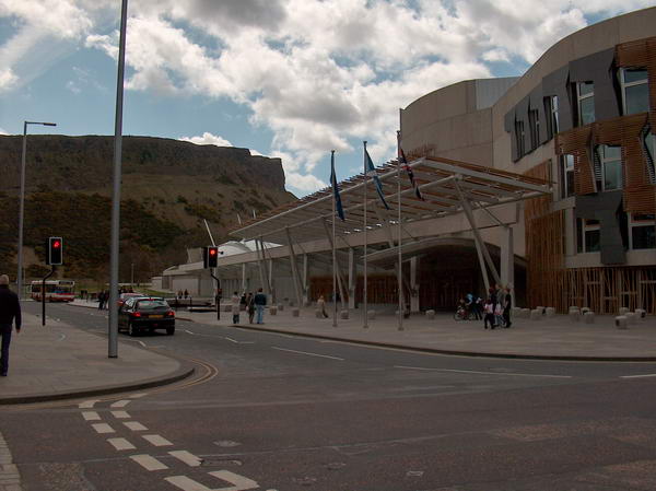 At the end of Royal Mile (other than the one at the castle) the city suddenly end and this wilderness starts: Salisbury Crags in Holyrood park