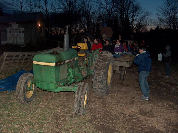 Ne, tímhle. No není to úplně romantika vozů plných sena taženým koňmi, jak jsem si představoval, ale OK:-)