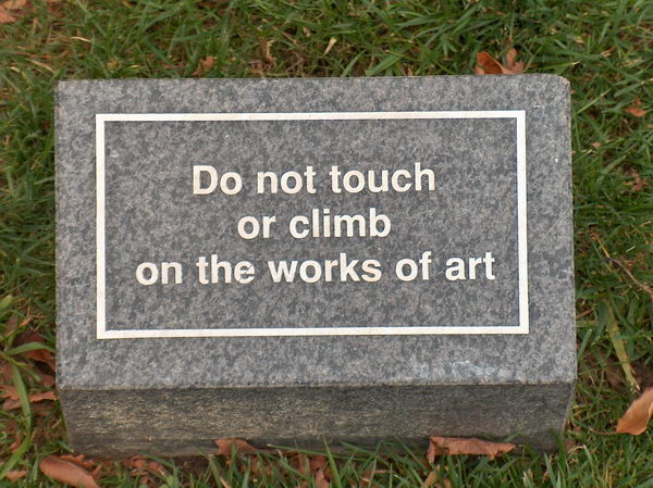 Nelezte nám po umění!