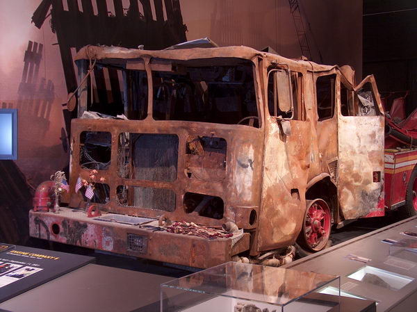 Hasičské auto, které shořelo při zásahu