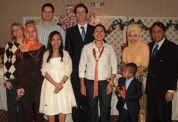 Hey, the bride and groom are everywhere, let's take one picture without them;-)