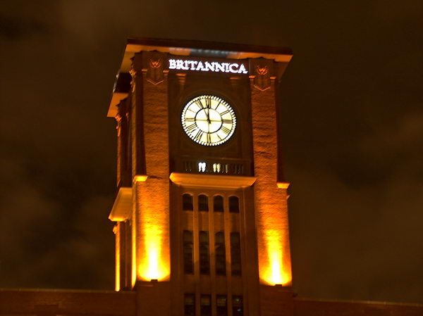 Clock on the Britannica HQ