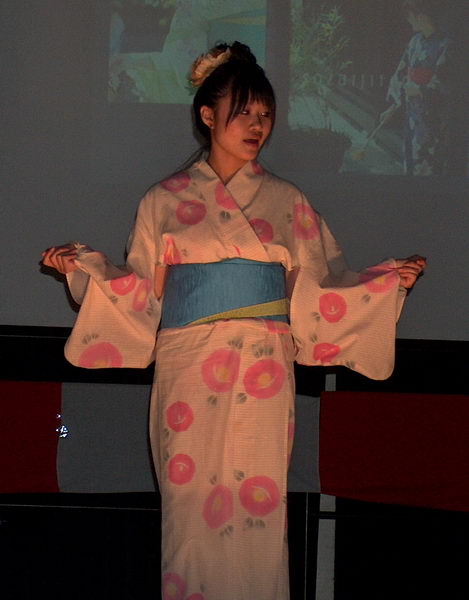 Tradiční oblečky 1