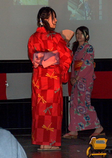 Tradiční oblečky 2