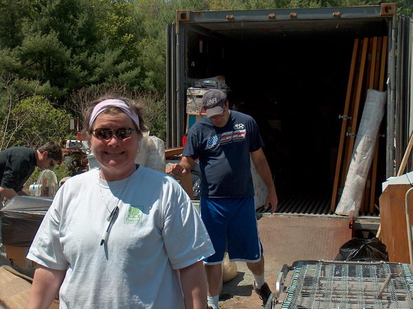 Sharon, díky jejímuž rannímu telefonátu byla naše účast zachráněna...