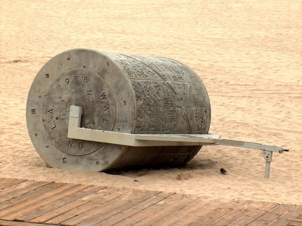 you can roll this to draw some picture on the sand...