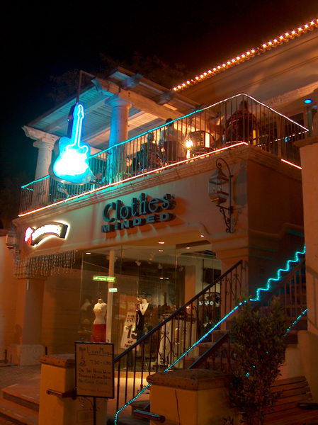 Bar where we had a drink and listened to live jazz performance