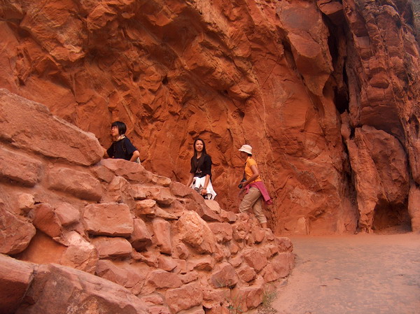 Now it's getting steeper, but still there is a comfy concrete trail