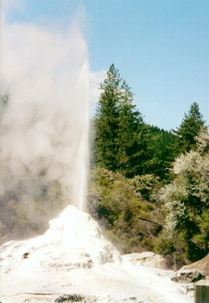 Vodotrysk Lady Knox se "zapíná" nasypáním mýdla