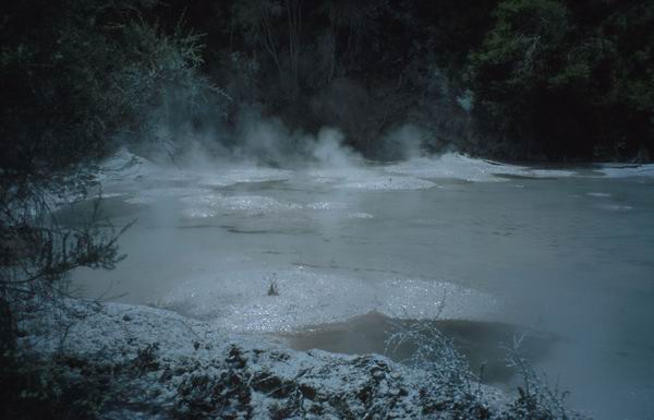 Vřící bahýnko - pro koupel nevhodné